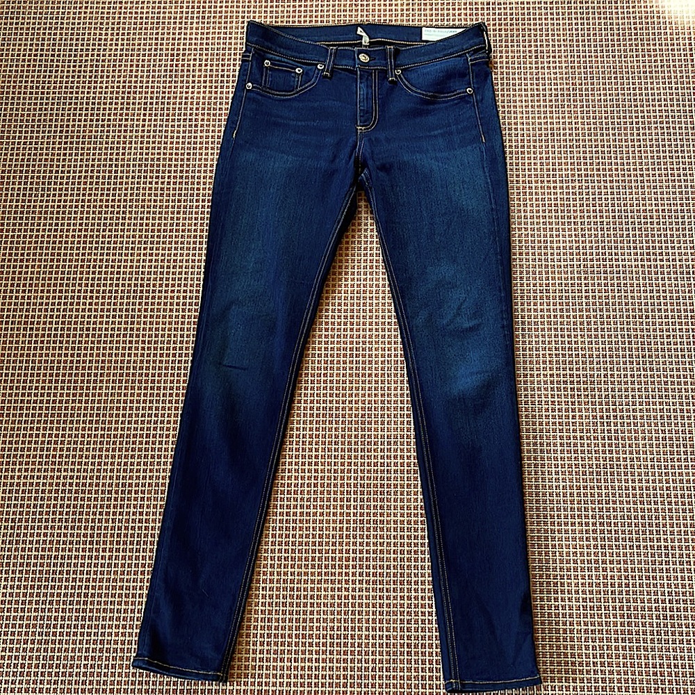 Rag and Bone Skinny Jean. Dark Wash. Size 4